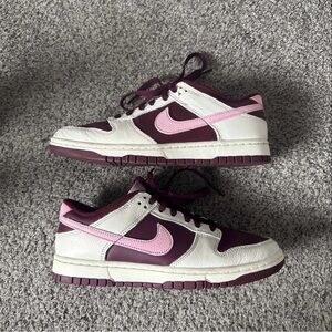 Nike Dunks Low Premium 2023 ‘Valentines Day’ Sneakers - Men’s 8 Women’s 10